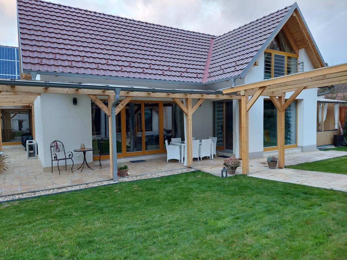 Villa Quality Wellness Dozmat Buitenkant foto