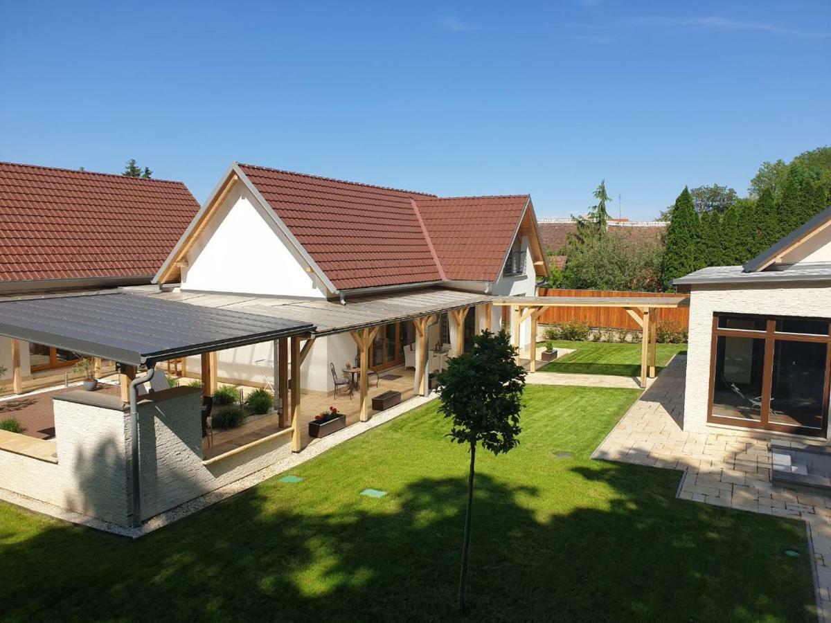Villa Quality Wellness Dozmat Buitenkant foto